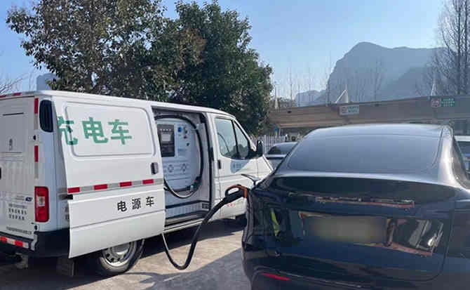 长海汽车搭电